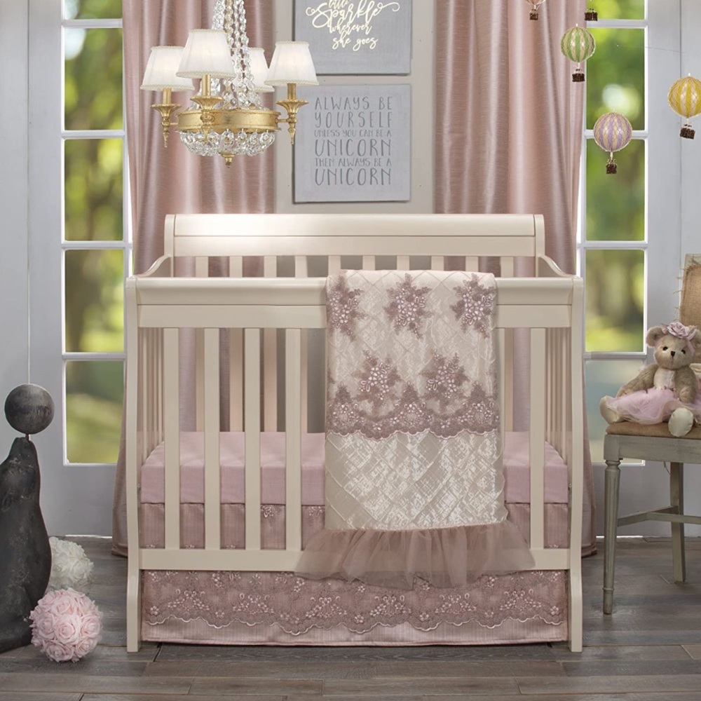 NWOT Glenna Jean Remember My Love Mini Crib Skirt